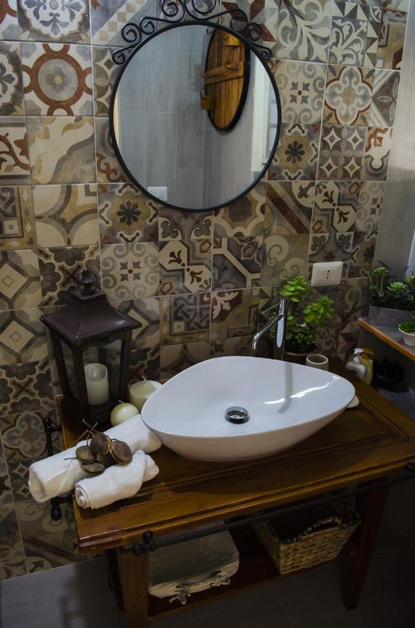Ingrosso House Bed and Breakfast Lecce Exteriör bild
